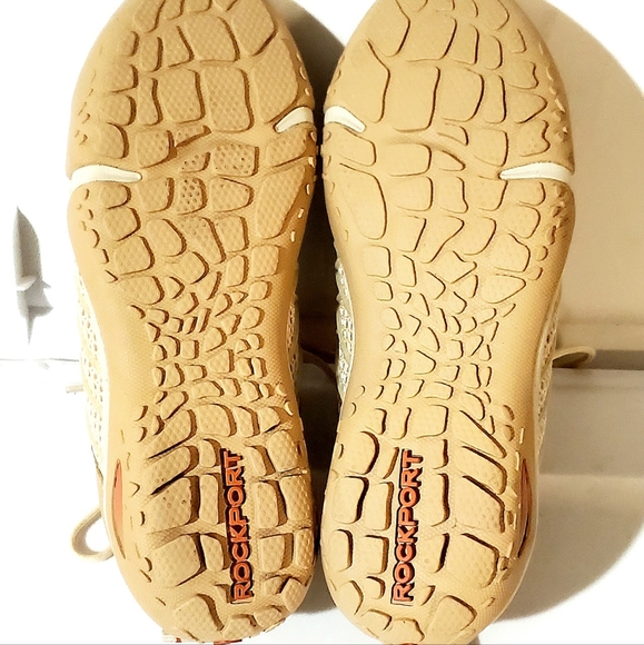 UNWORN ROCKPORT WASHABLE SNEAKERS/SHOES. WOMENS Sz:6 LACE UP, BEIGE, LIGHTWEIGHT - Picture 9 of 15